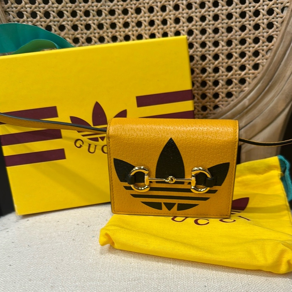 Gucci Yellow and Black Wallet